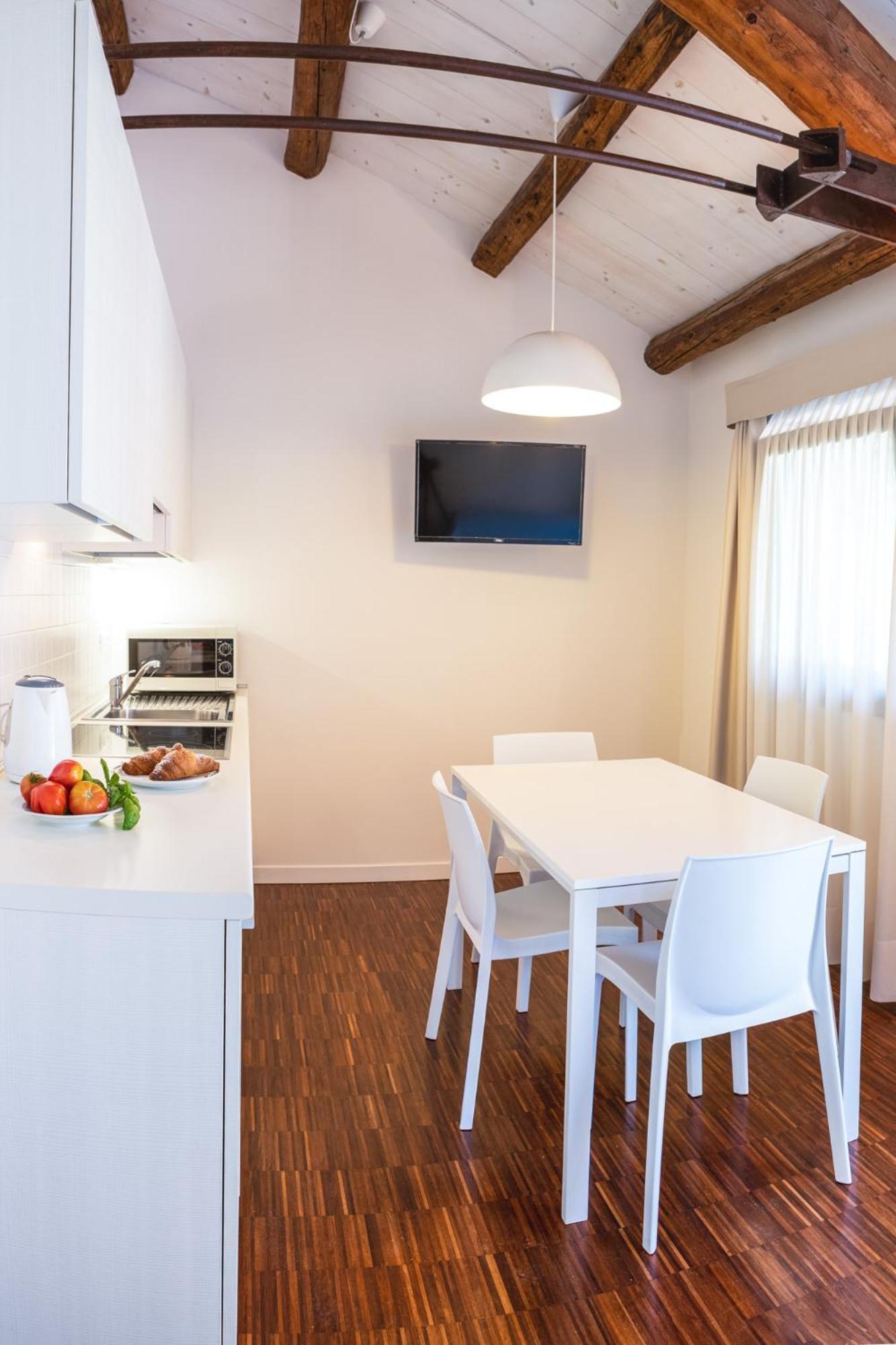 Residenze Di La' Dal Fiume Aparthotel Caorle Eksteriør bilde